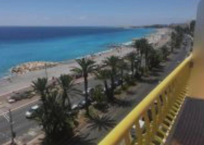 Beachfront Apartment Promenade Des Anglais Ницца Экстерьер фото