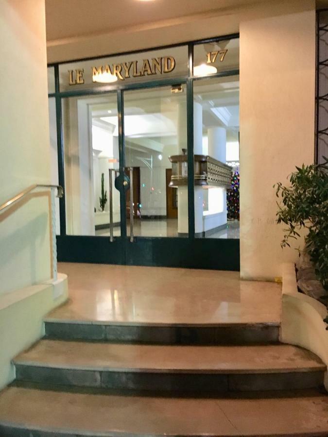 Beachfront Apartment Promenade Des Anglais Ницца Экстерьер фото